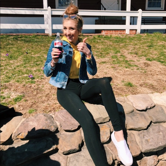 Meet your Posher, Sophia - Picture 1 of 1